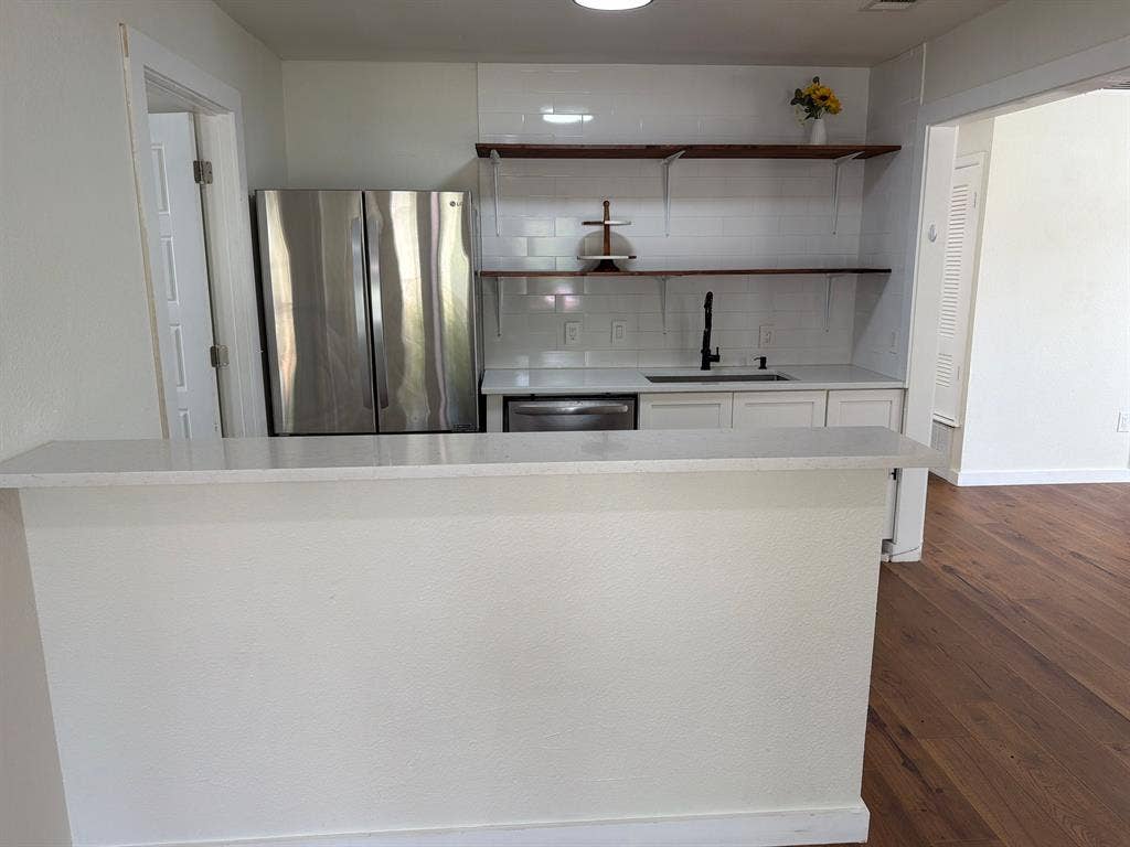 4 BR in Austin