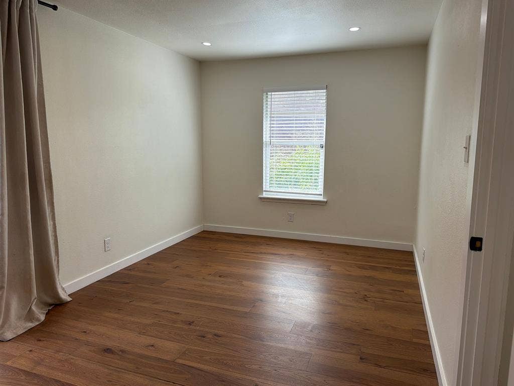 4 BR in Austin