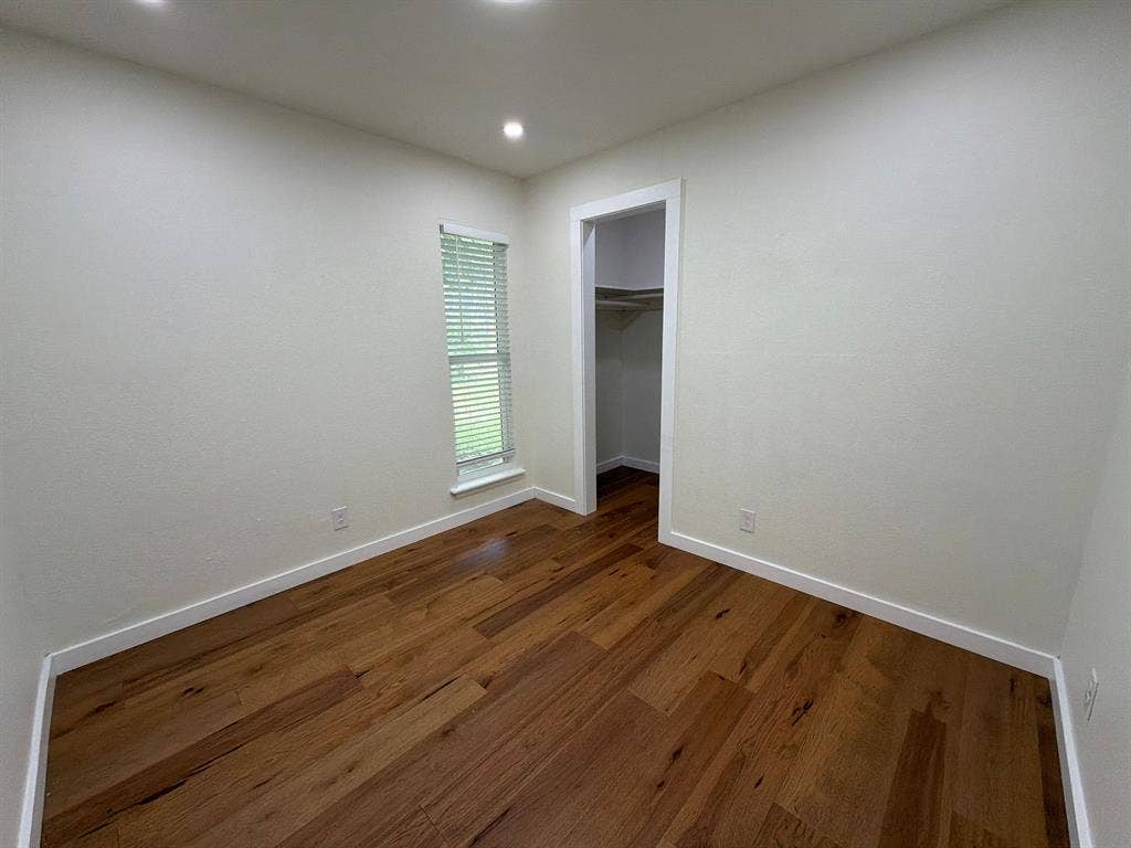 4 BR in Austin