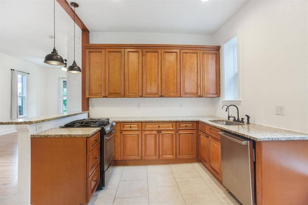 1 BR in Denver