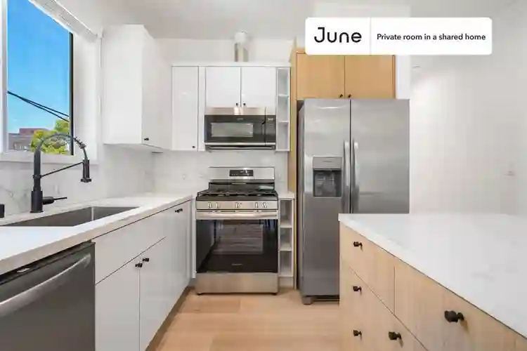 4 BR in Los Angeles