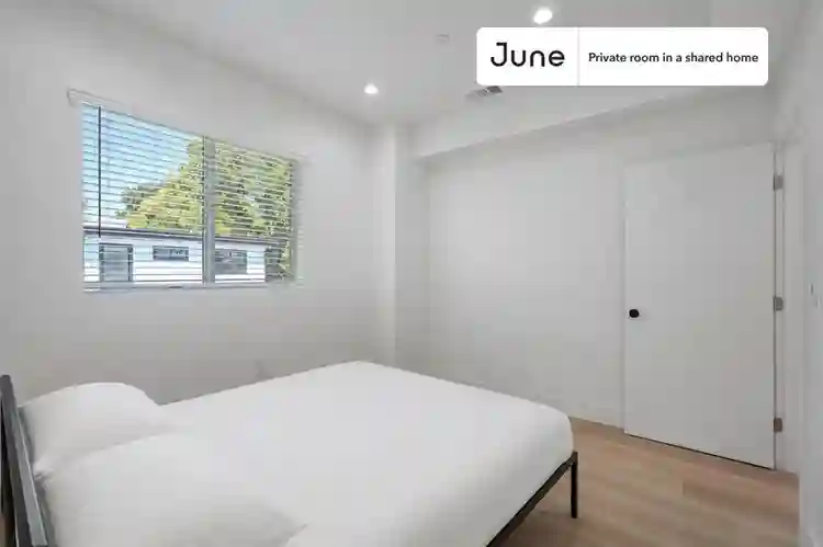 4 BR in Los Angeles