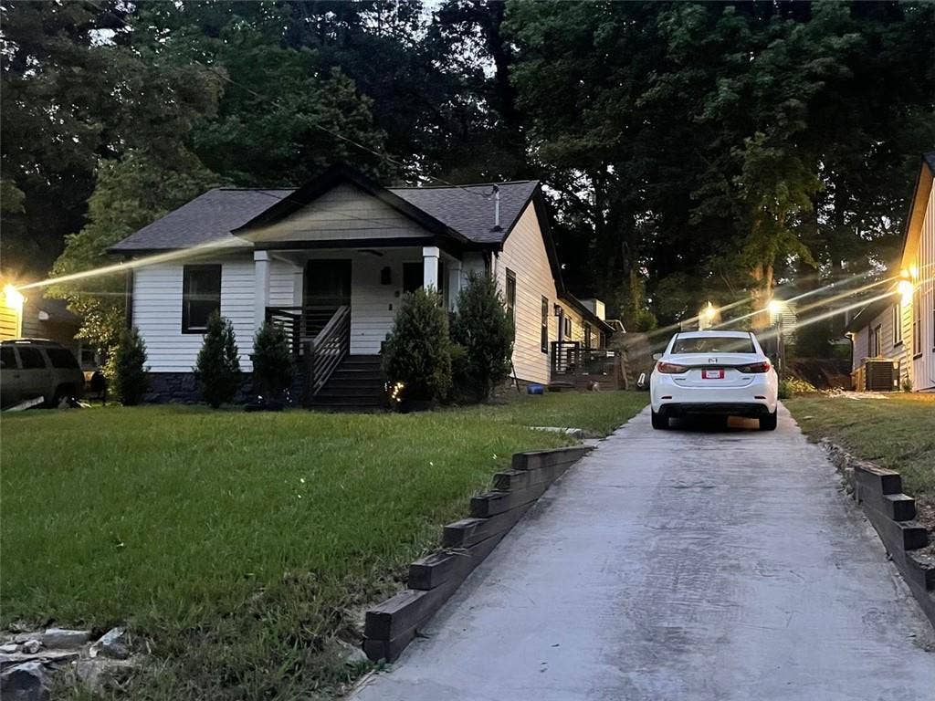 4 BR in Atlanta