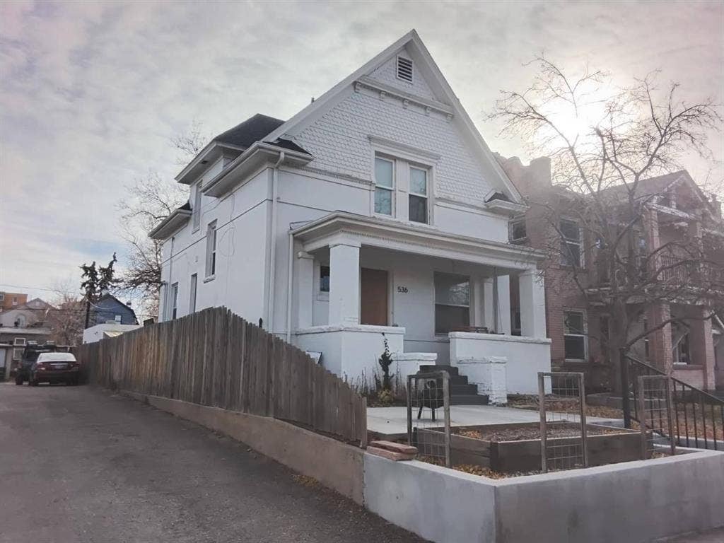 1 BR in Denver