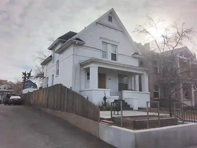 1 BR in Denver