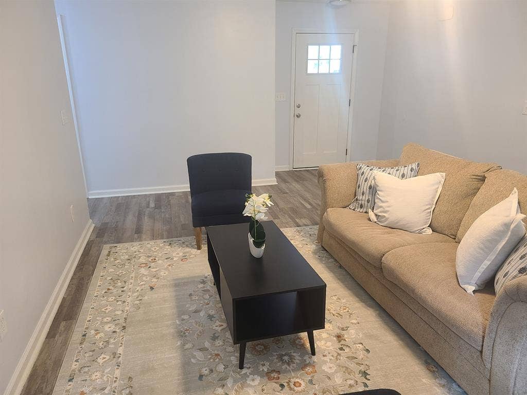 3 BR in Covington
