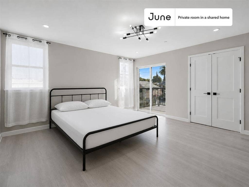 5 BR in Los Angeles