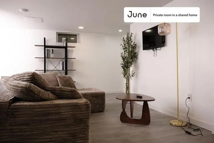 4 BR in New York City