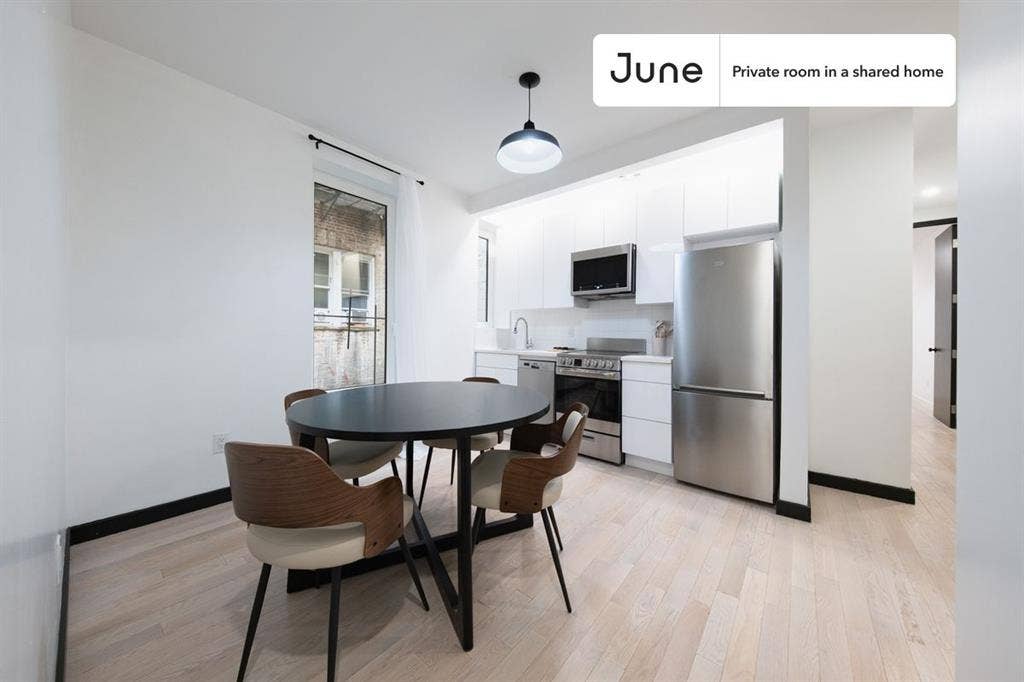 4 BR in New York City