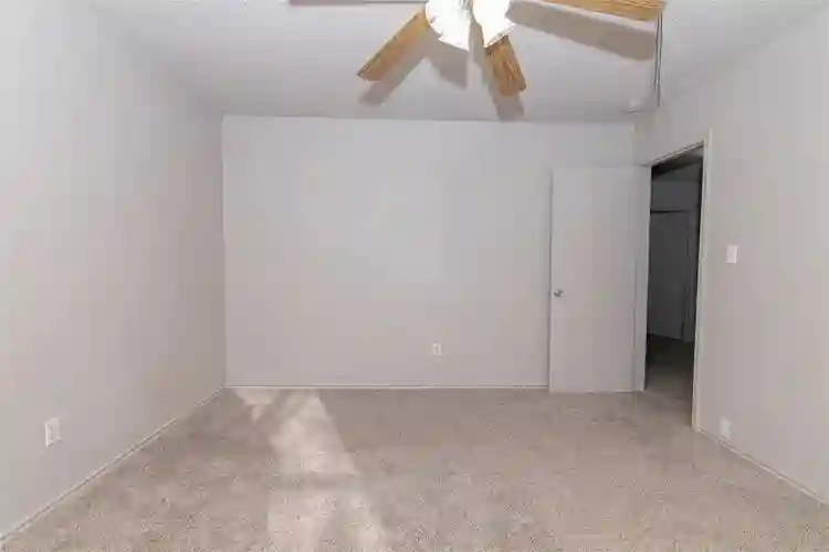 5 BR in Austin