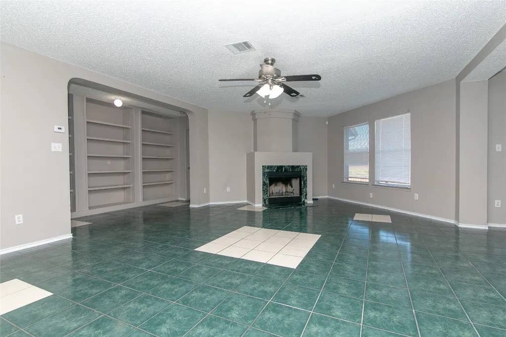 5 BR in Austin