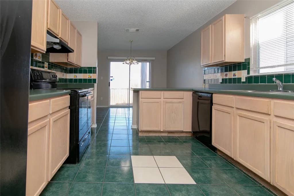 5 BR in Austin