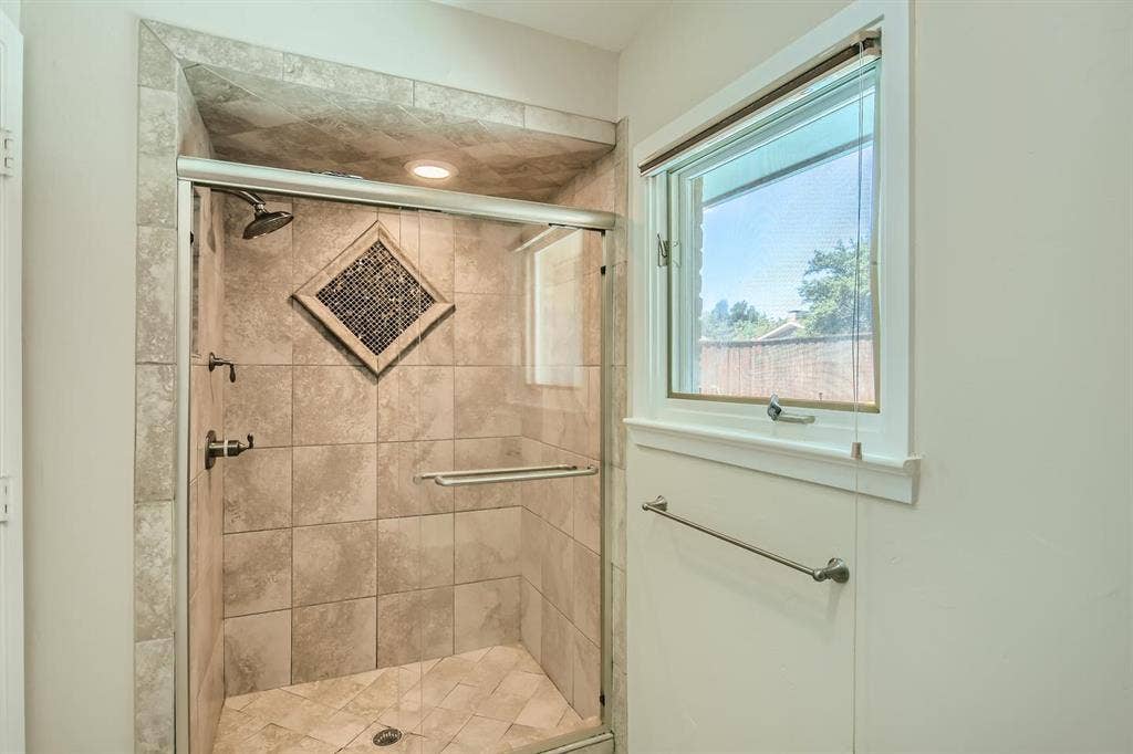 1 BR in Dallas