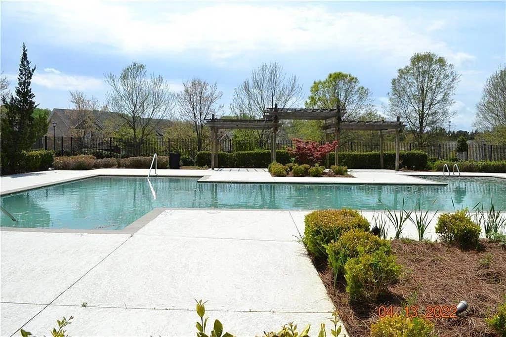 3 BR in East Point