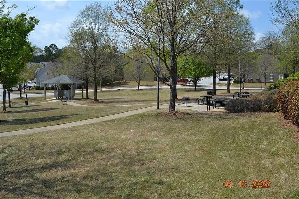 3 BR in East Point