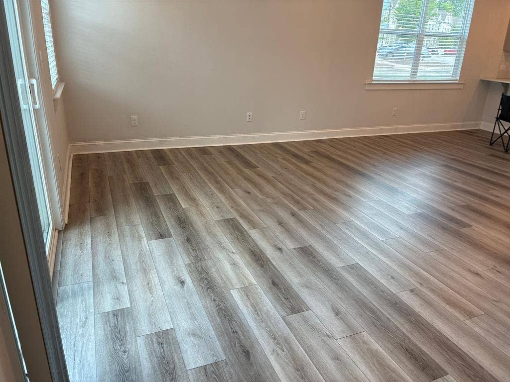3 BR in Apex