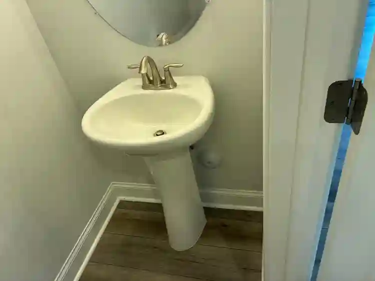 3 BR in Apex