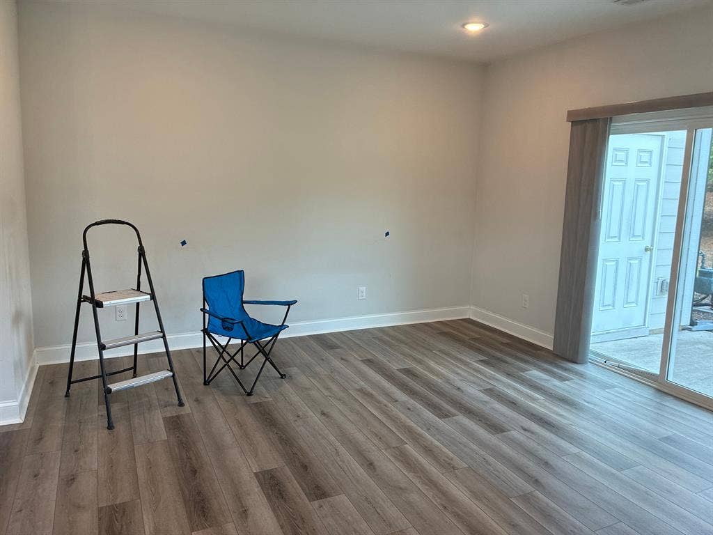 3 BR in Apex
