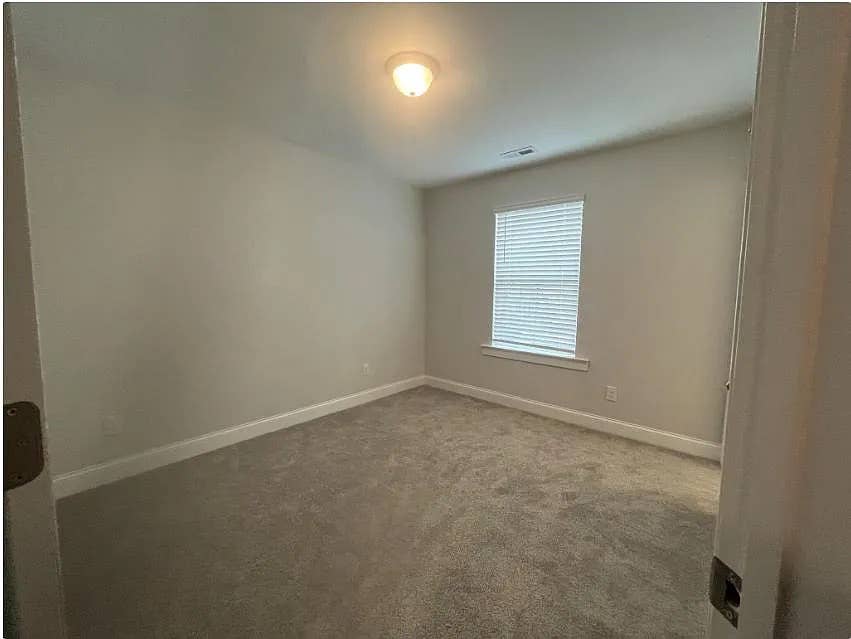 3 BR in Apex