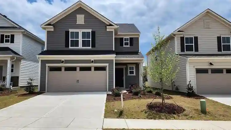 4 BR in Charlotte