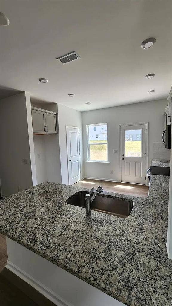 4 BR in Charlotte