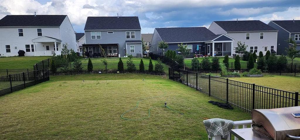 4 BR in Charlotte