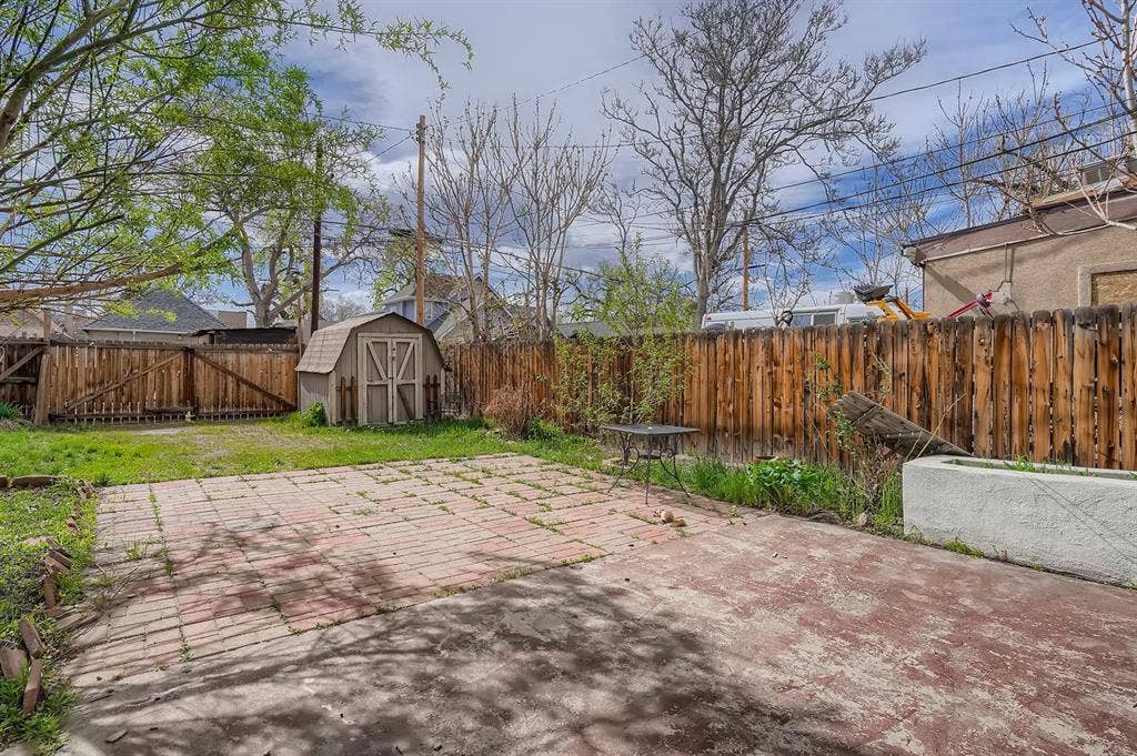 5 BR in Denver