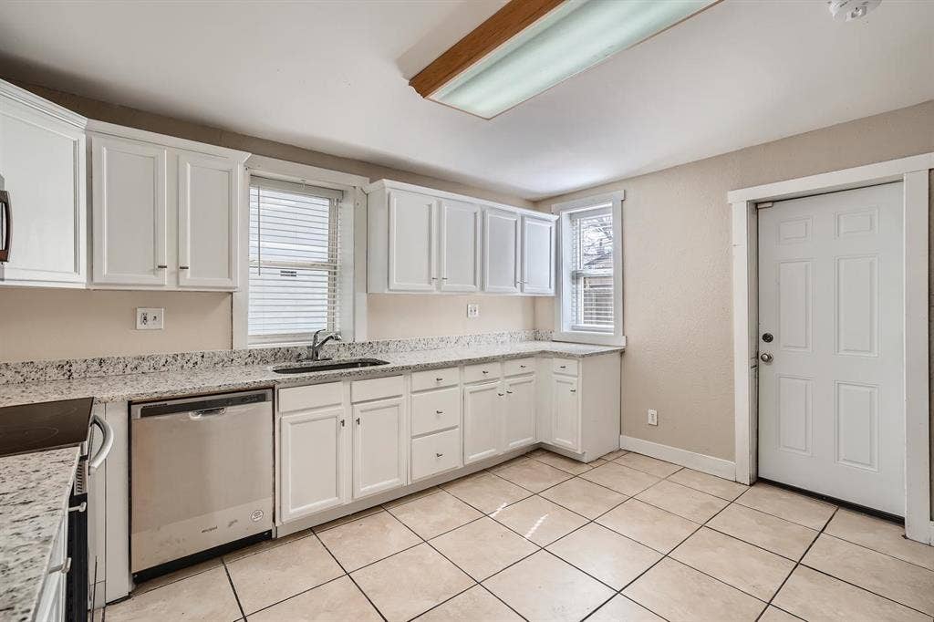 5 BR in Denver