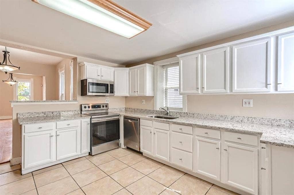 5 BR in Denver