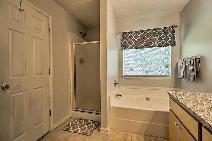 5 BR in Hapeville
