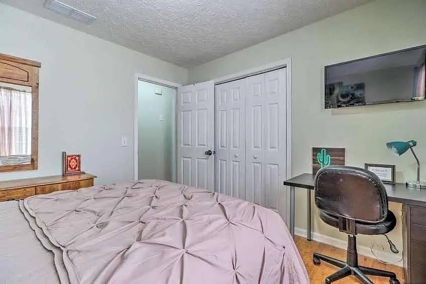5 BR in Hapeville