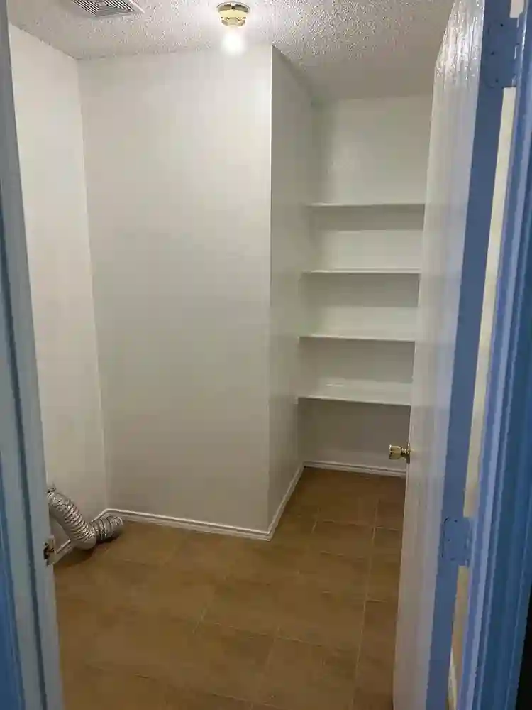 3 BR in Dallas