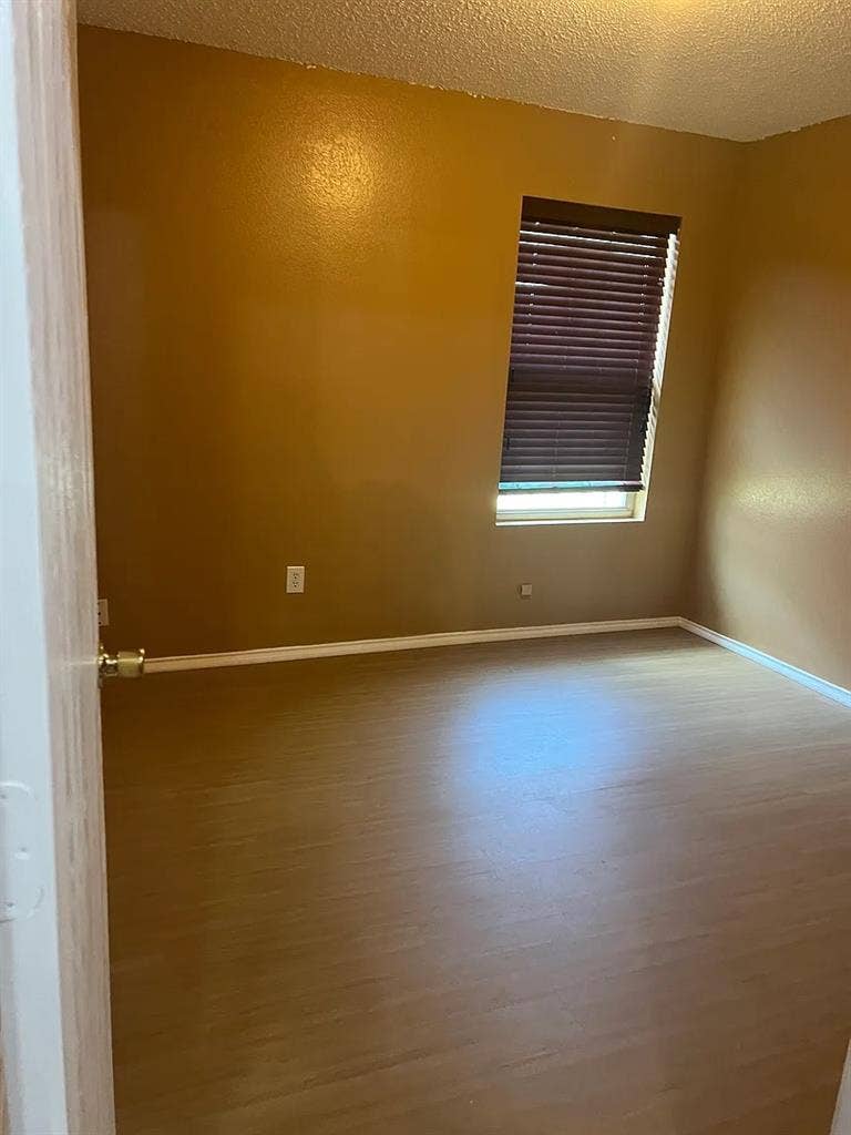 3 BR in Dallas