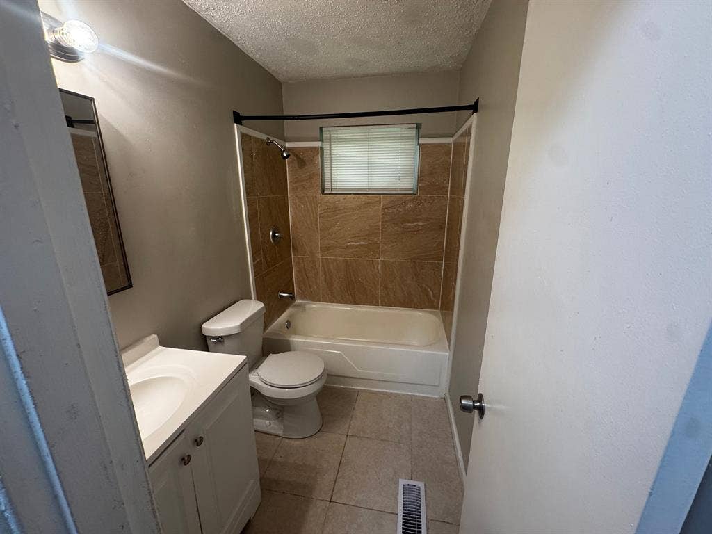3 BR in Jonesboro