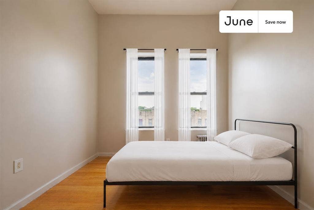 2 BR in New York City
