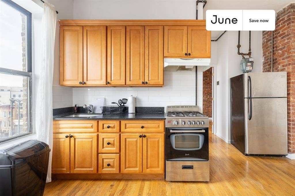 2 BR in New York City
