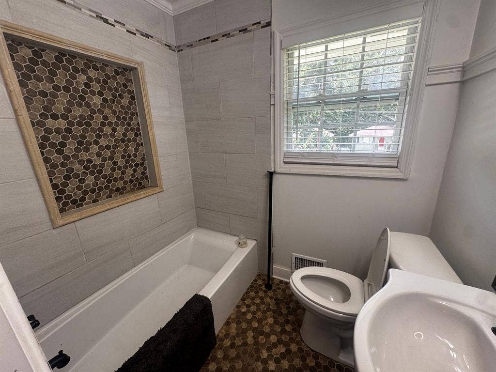 3 BR in Atlanta