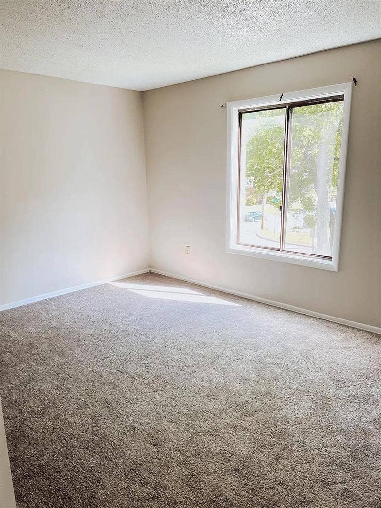 3 BR in High Point