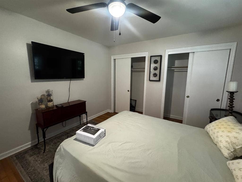 5 BR in College Park