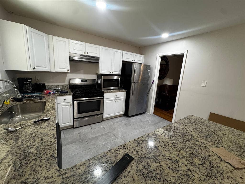 5 BR in College Park