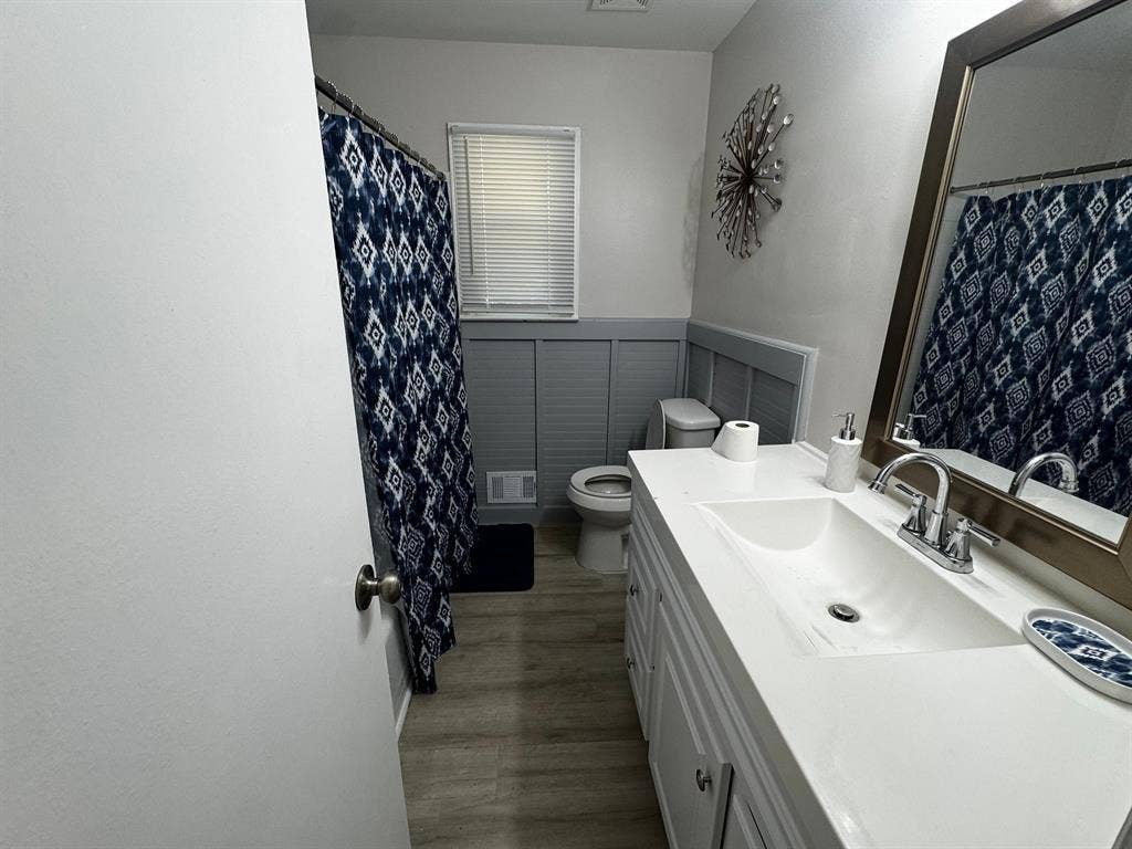 5 BR in College Park