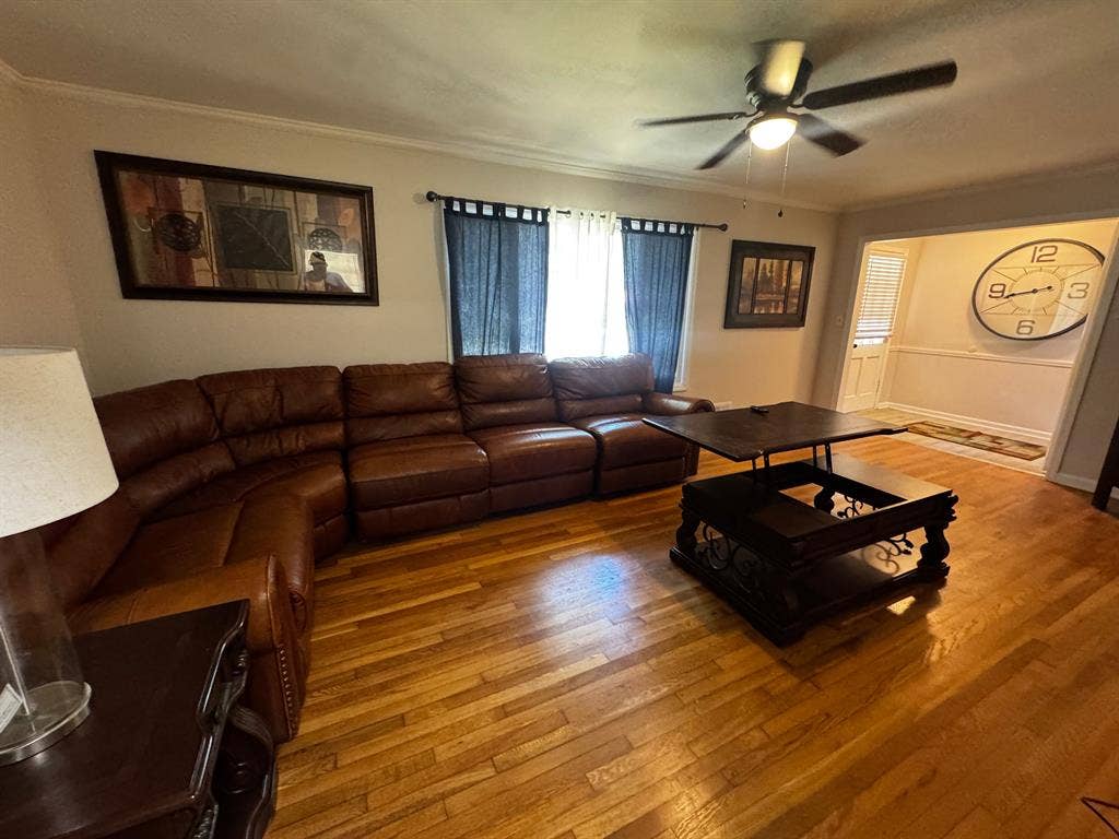 5 BR in College Park