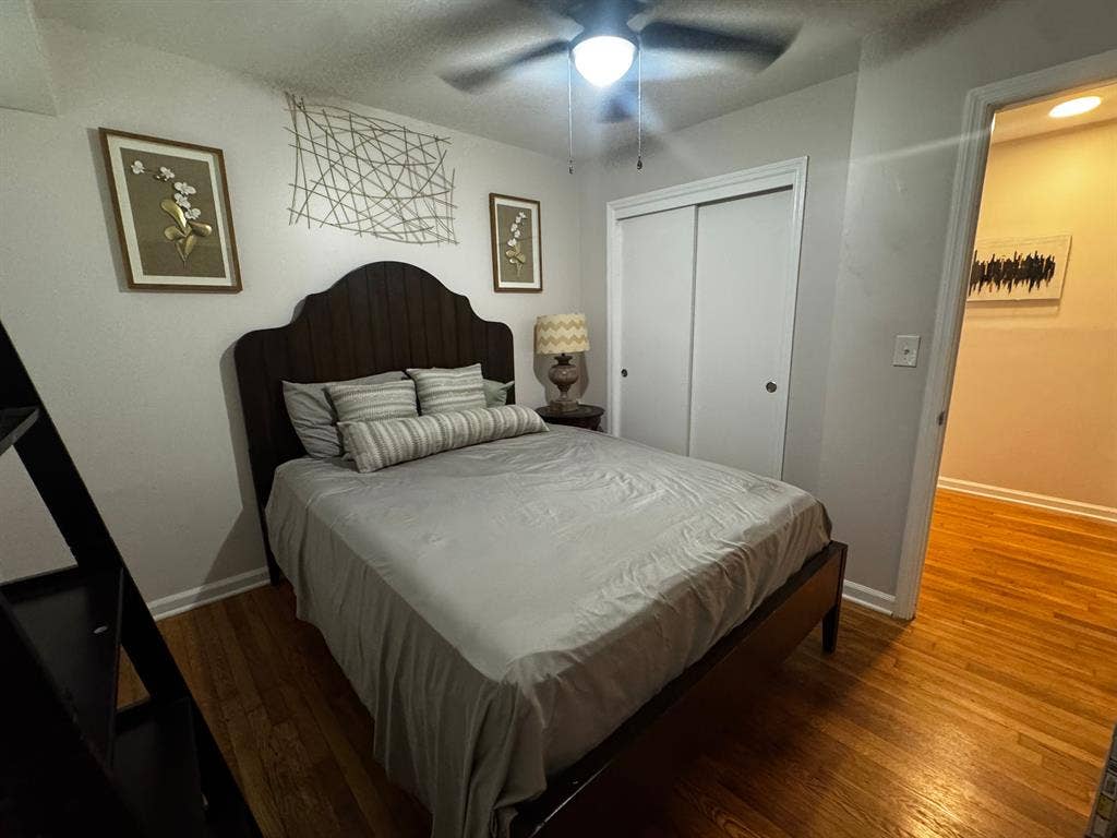 5 BR in College Park
