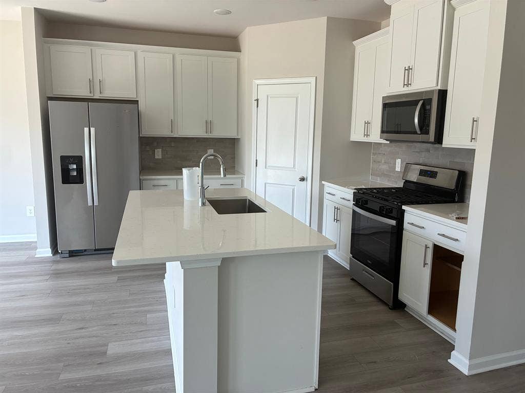 5 BR in Angier