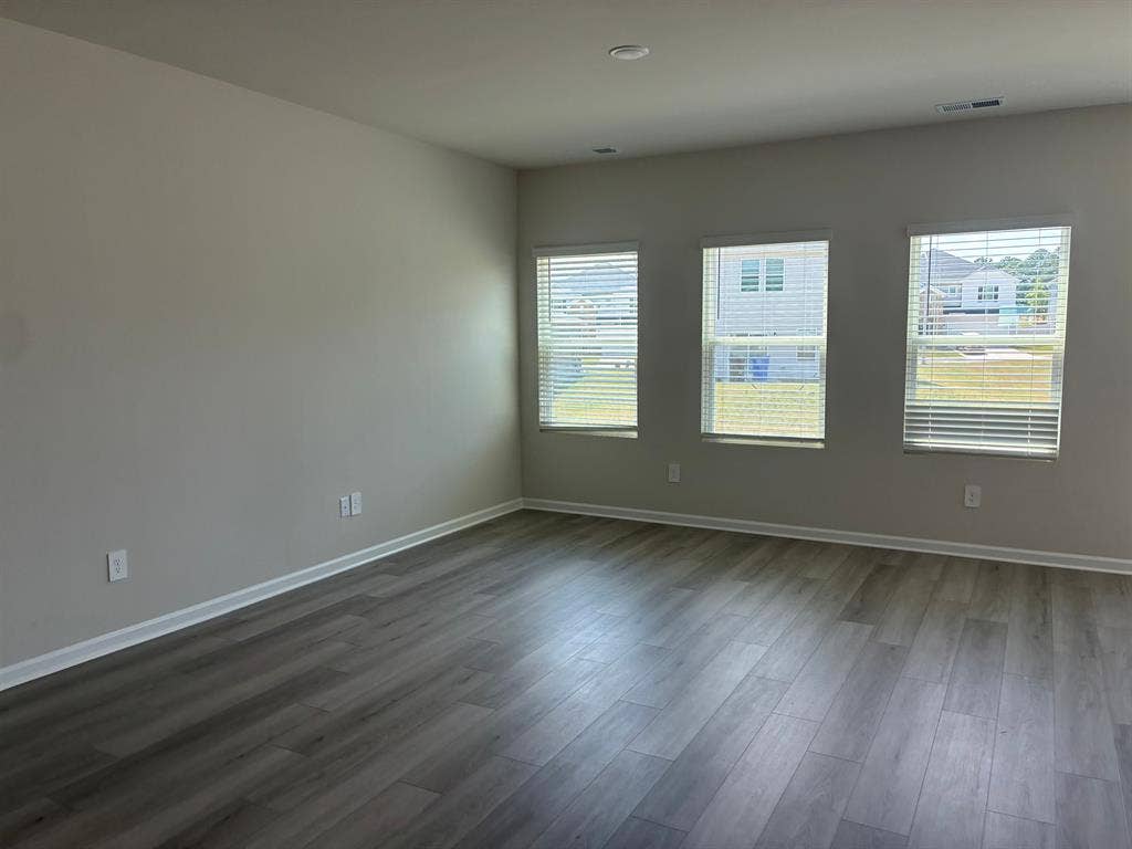 5 BR in Angier