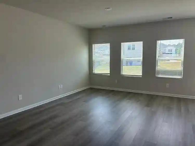 5 BR in Angier