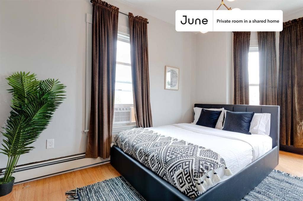 4 BR in Boston
