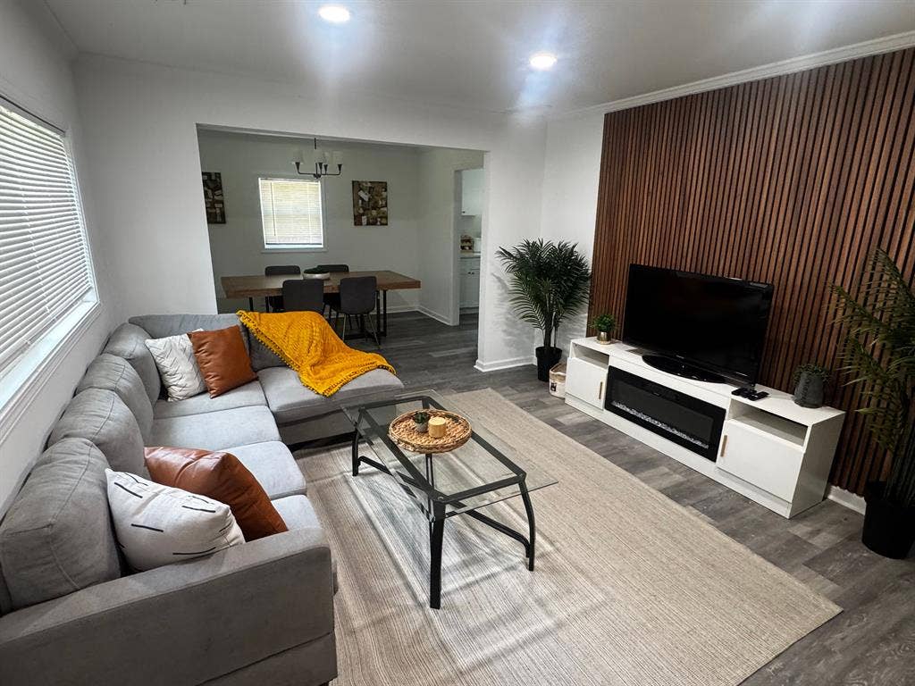 3 BR in Atlanta