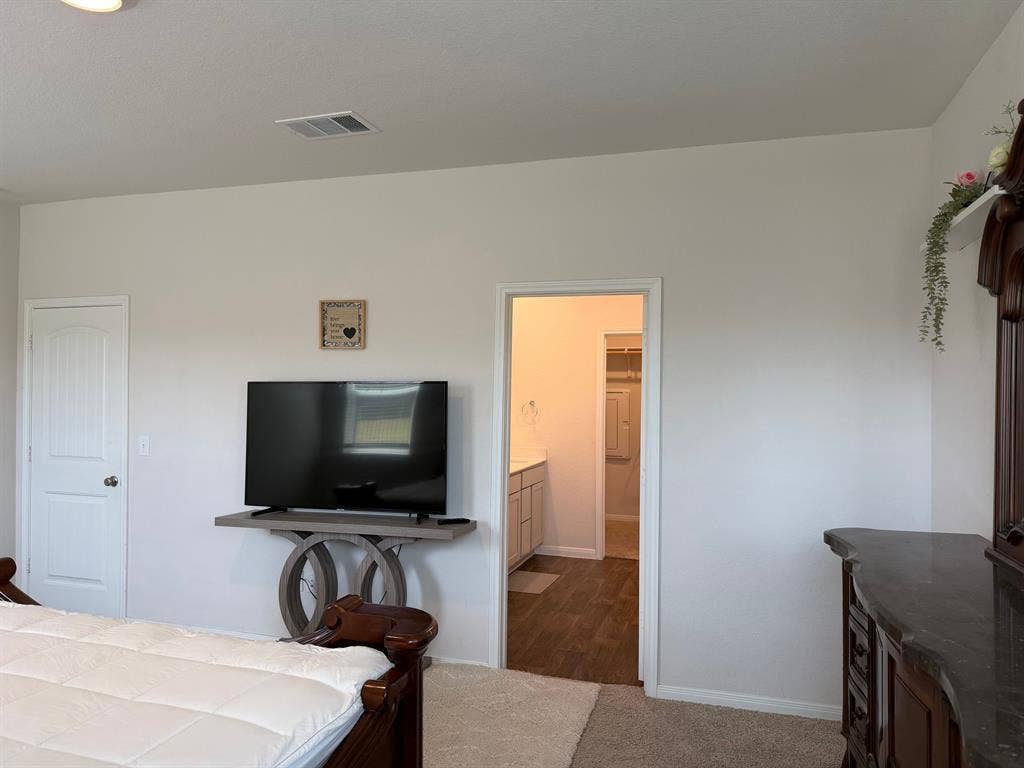 4 BR in Georgetown