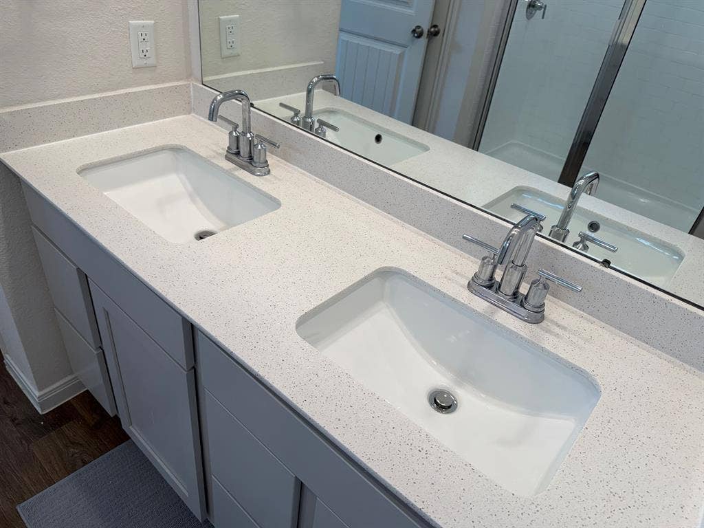 4 BR in Georgetown